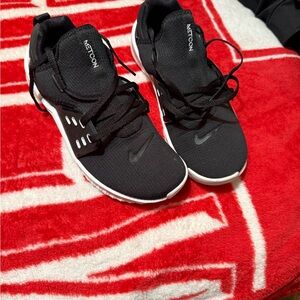 Nike Metcon Black Athletic Shoes